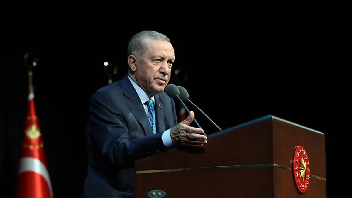 Başkan Erdoğan: Gençleri popüler kültürün insafına bırakamayız